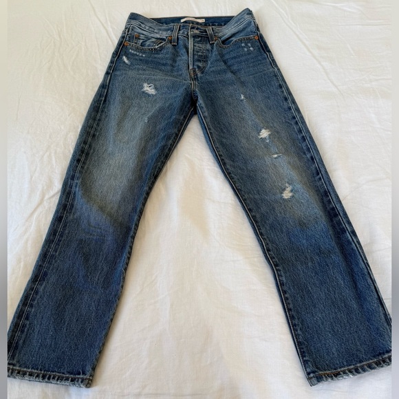 Levi’s Wedgie Jean - Picture 1 of 2